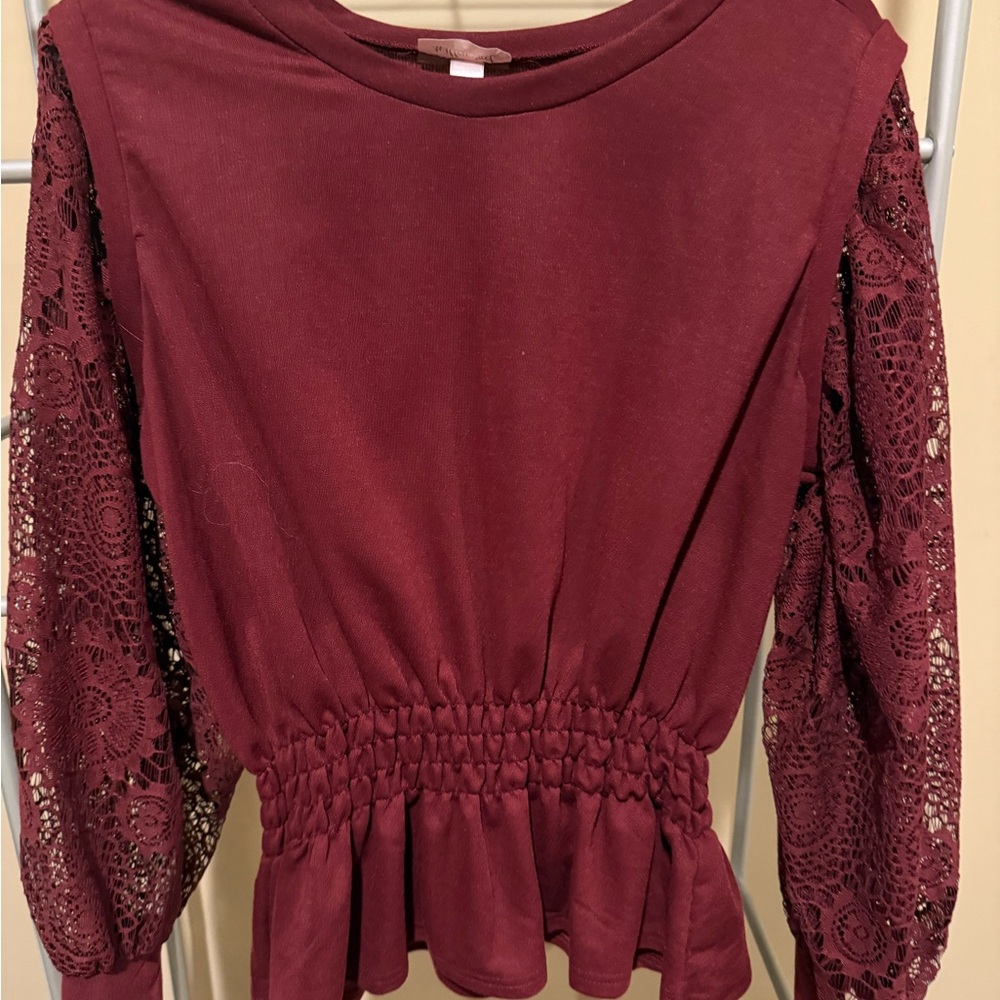 Willow Maroon Lace Sleeve Top